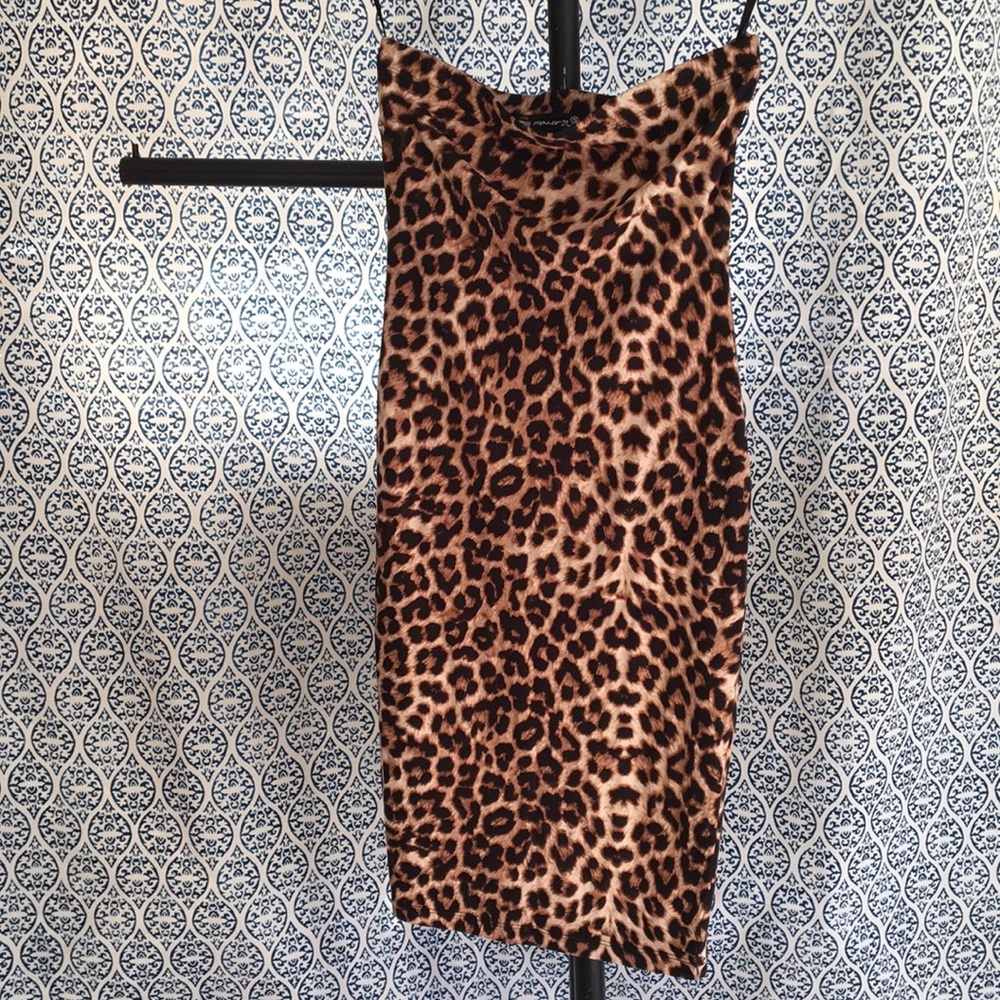 Strapless stretchy leopard dress size small